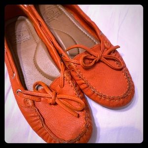 *SOLD*Lucky Brand orange leather flats.